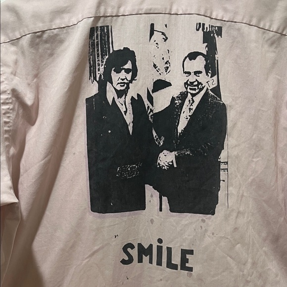 Pink Elvis Presley & Richard Nixon Men's Shirt - Picture 2 of 8